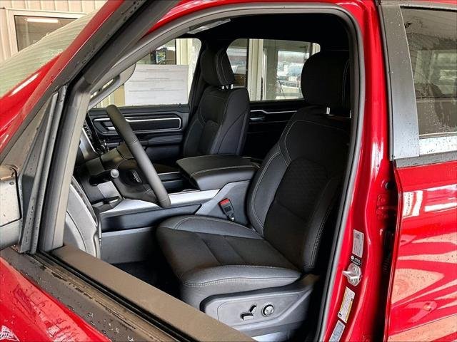 New 2026 Molten Red Pearl-Coat Exterior Paint RAM BIG HORN image 11