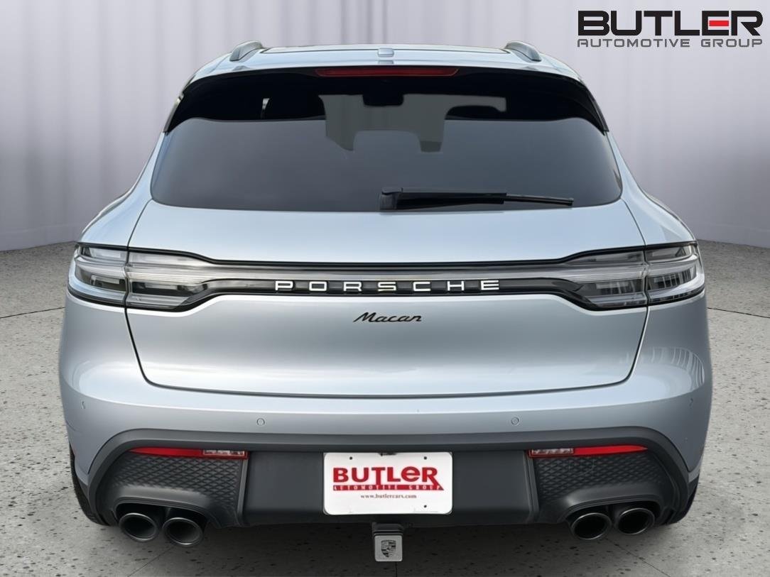 Used 2023 Dolomite Silver Metallic Porsche T image 5