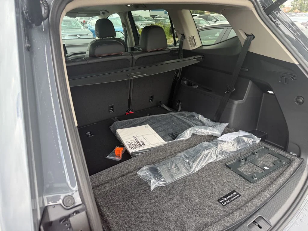New 2026 Pure Gray Volkswagen 2.0T Peak Edition image 29