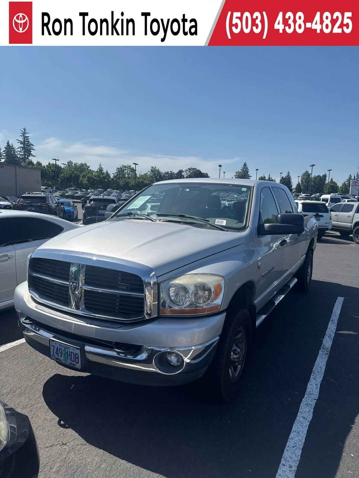 Used 2006 Silver Dodge SLT image 1