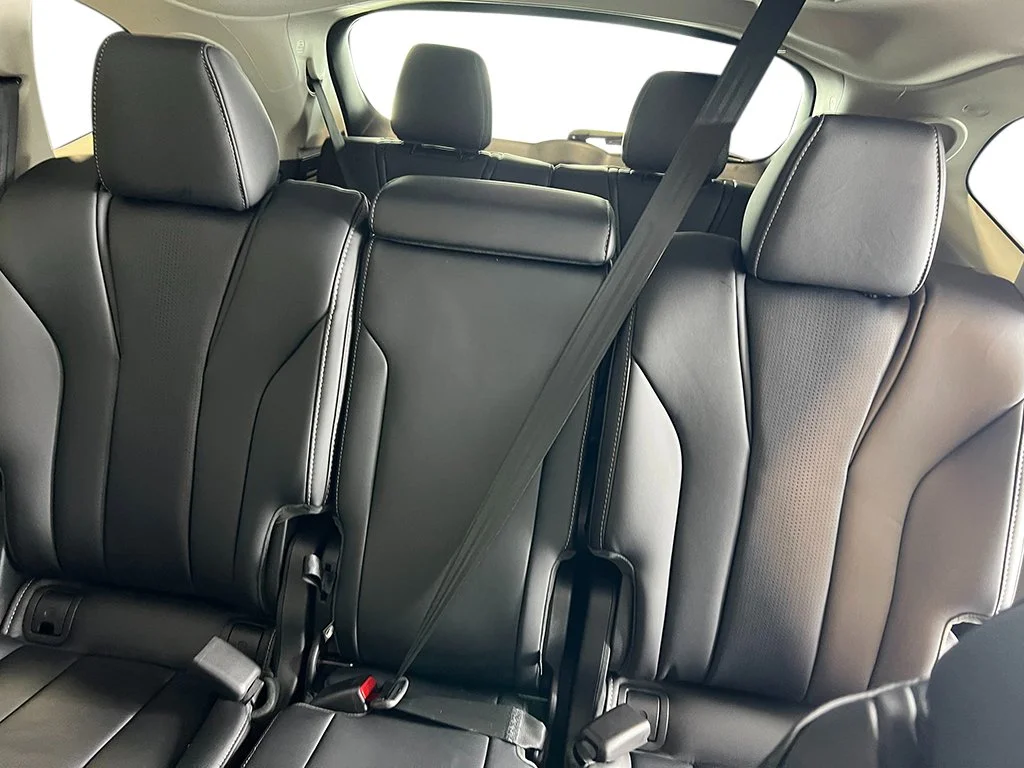 New 2026 Liquid Carbon Metallic Acura w/Technology Package image 30