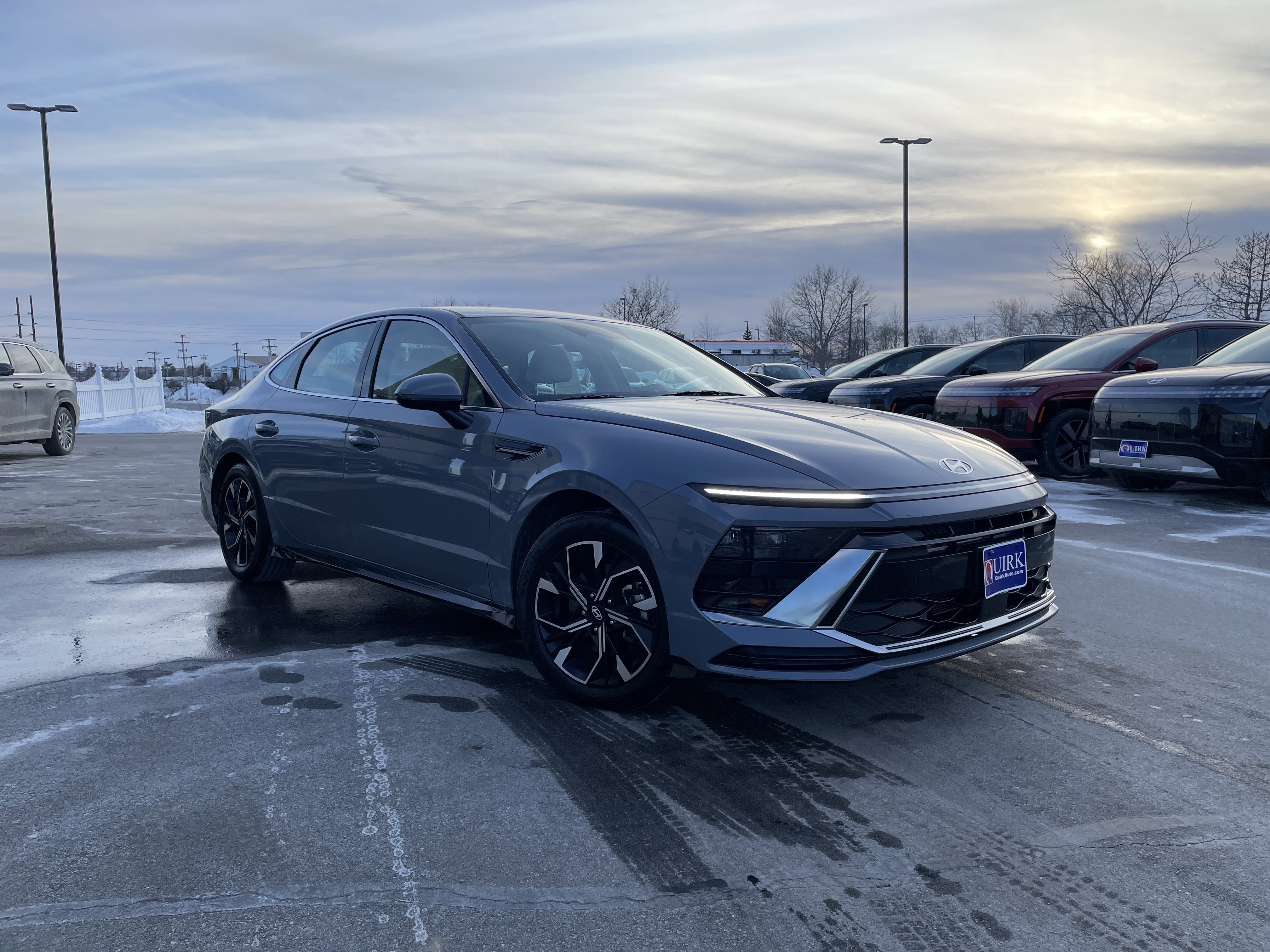 Used 2024 Transmission Blue Hyundai SEL image 7