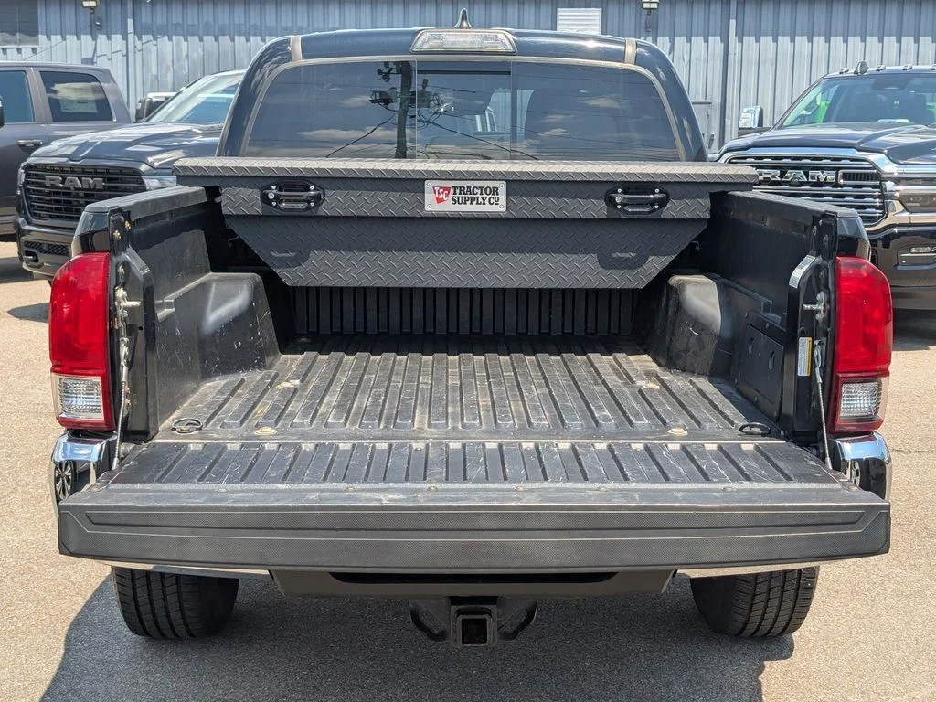 Used 2019 Black Toyota SR5 image 36