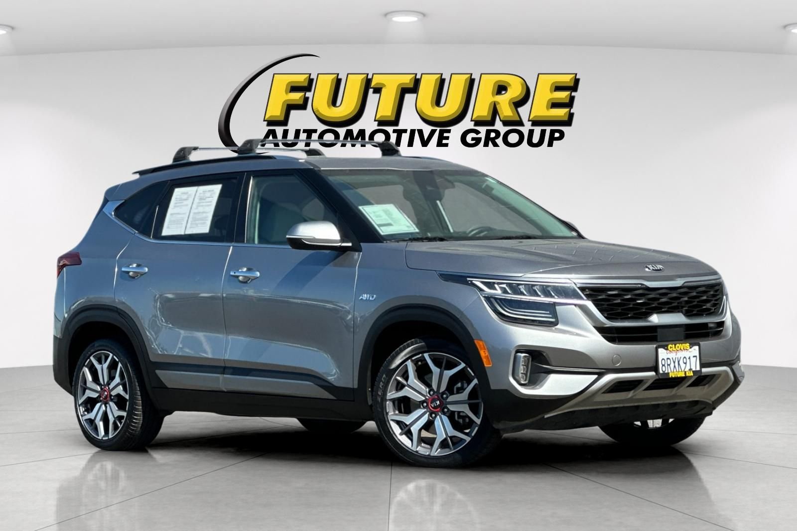 Used 2021 Gray Kia SX image 1