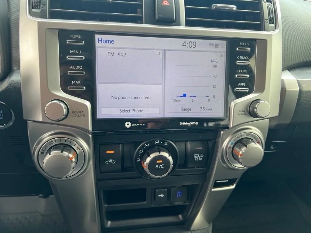 Used 2024  Toyota SR5 image 14