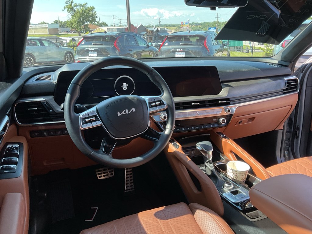 Used 2025 Wolf Gray Kia SX-Prestige X-Line image 20