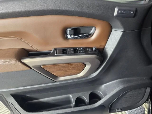 Used 2023 Black Nissan Platinum Reserve image 18