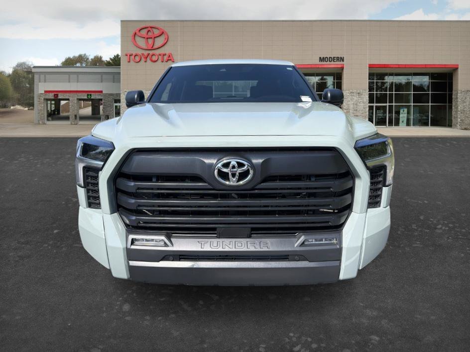Used 2025 Lunar Rock Toyota SR5 image 2