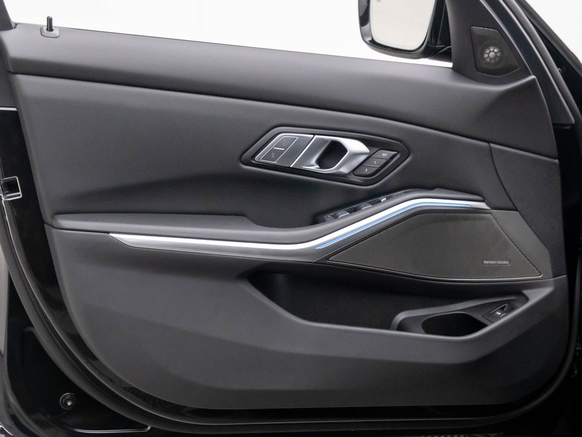 New 2026 Black Sapphire Metallic BMW 330i xDrive image 13