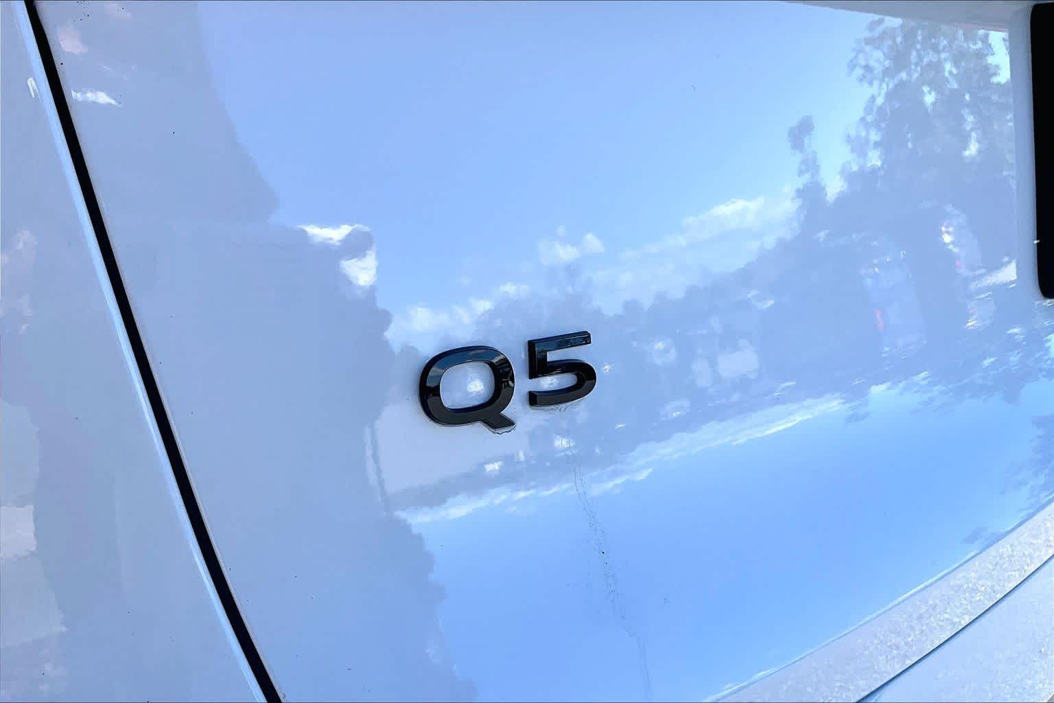 Used 2025 Glacier White Metallic Audi Premium Plus image 10