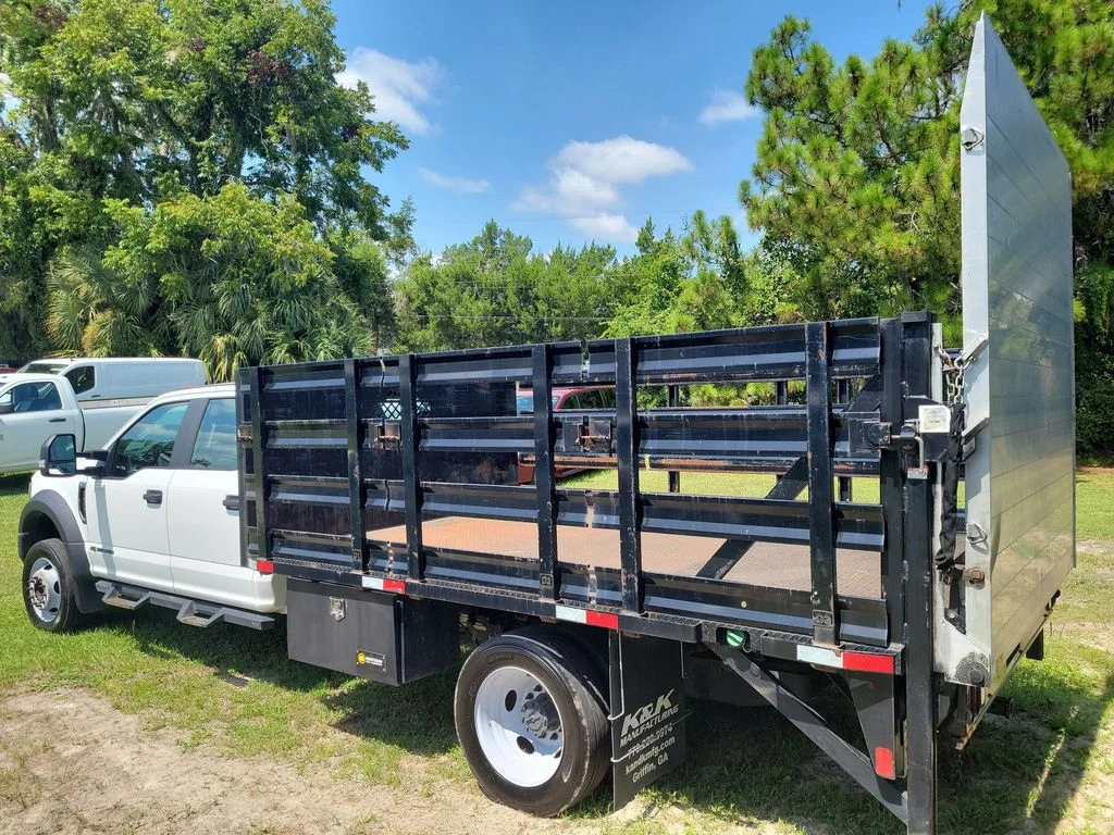 Used 2019 White Ford XL image 5