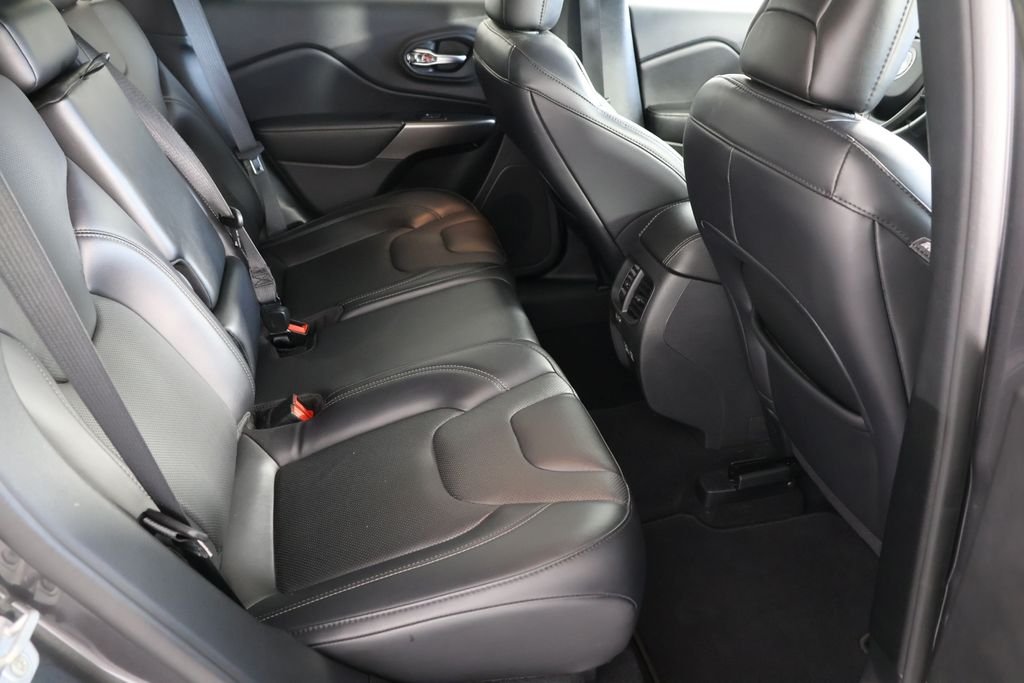 Used 2021 Gray Jeep Limited image 23