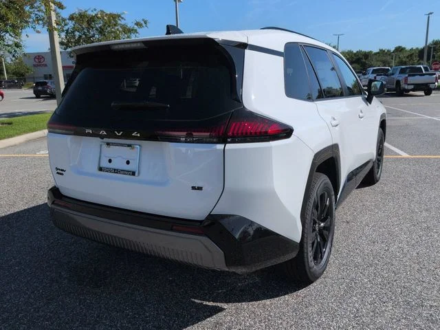 New 2026 Ice Cap Toyota SE image 4
