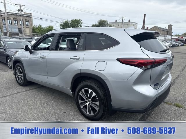 2020 Toyota Highlander XLE - Photo 10