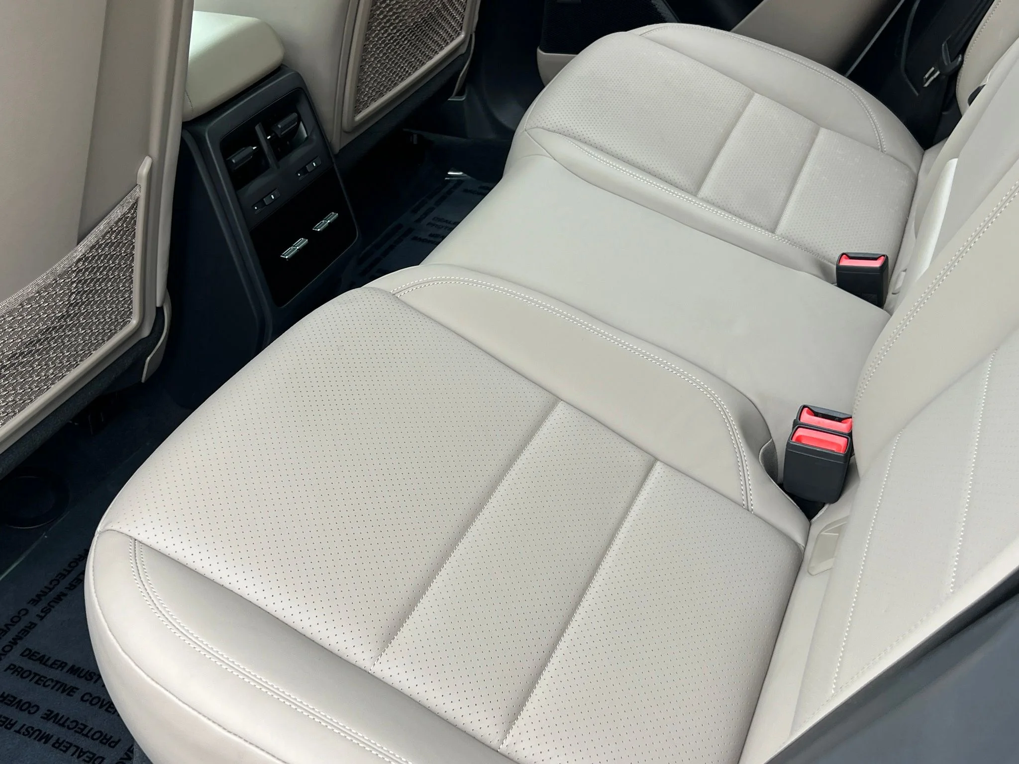 Used 2025 White Porsche 4 image 21
