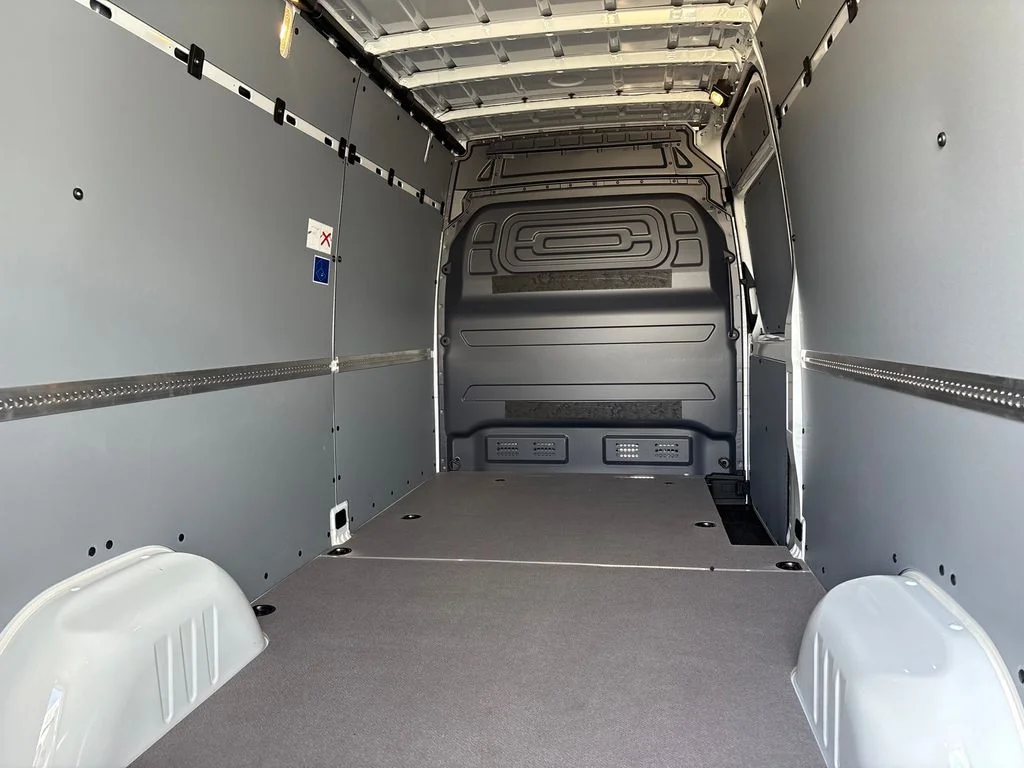 2025 Mercedes-Benz Sprinter Cargo Van Base - Photo 18