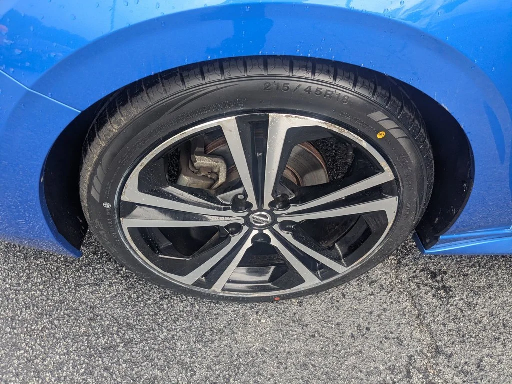 Used 2021 Electric Blue Metallic Nissan SR image 10