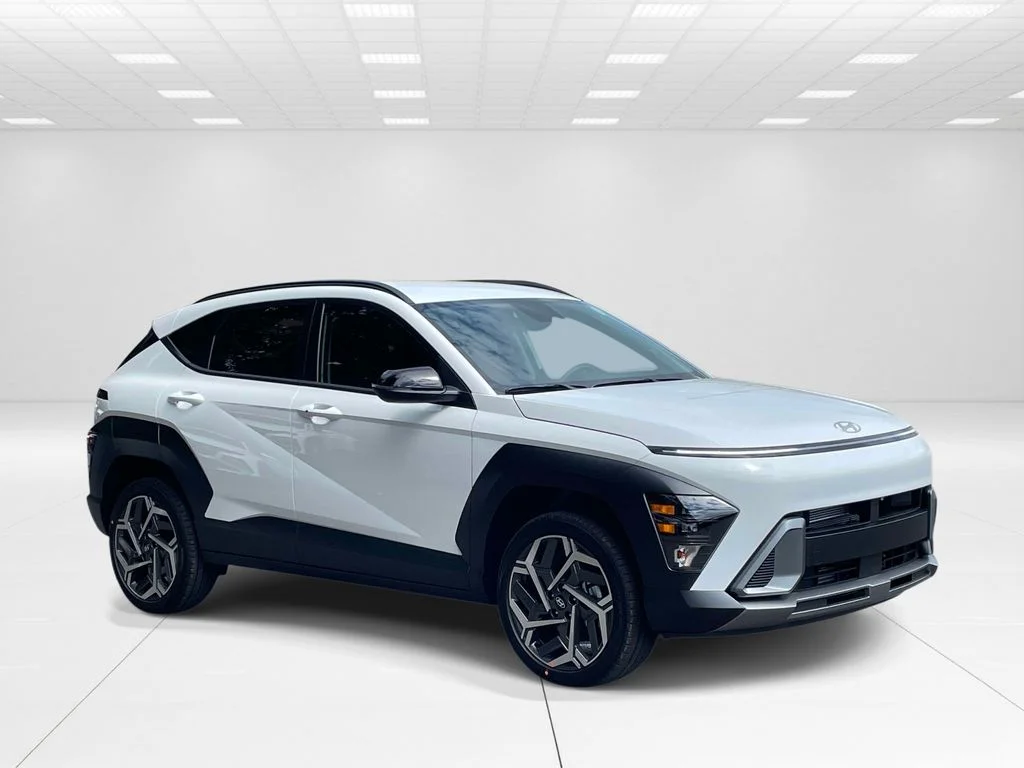 New 2026 White Hyundai SEL Premium image 1