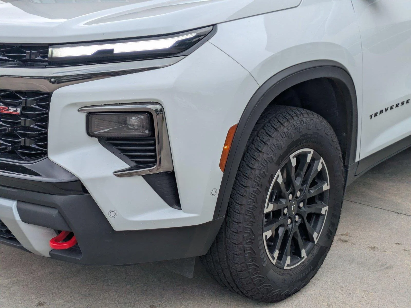 Used 2024 Summit White Chevrolet AWD Z71 image 9