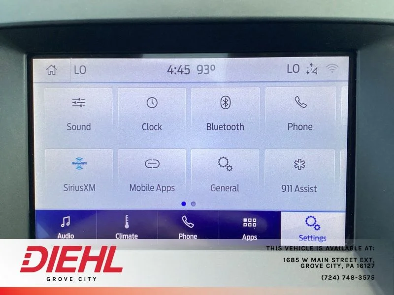 Used 2020 Green Ford SEL image 40