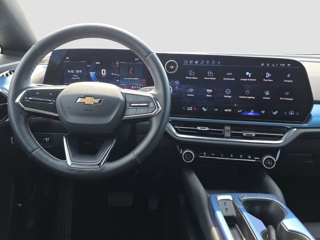 2024 Chevrolet Equinox EV LT - Photo 13