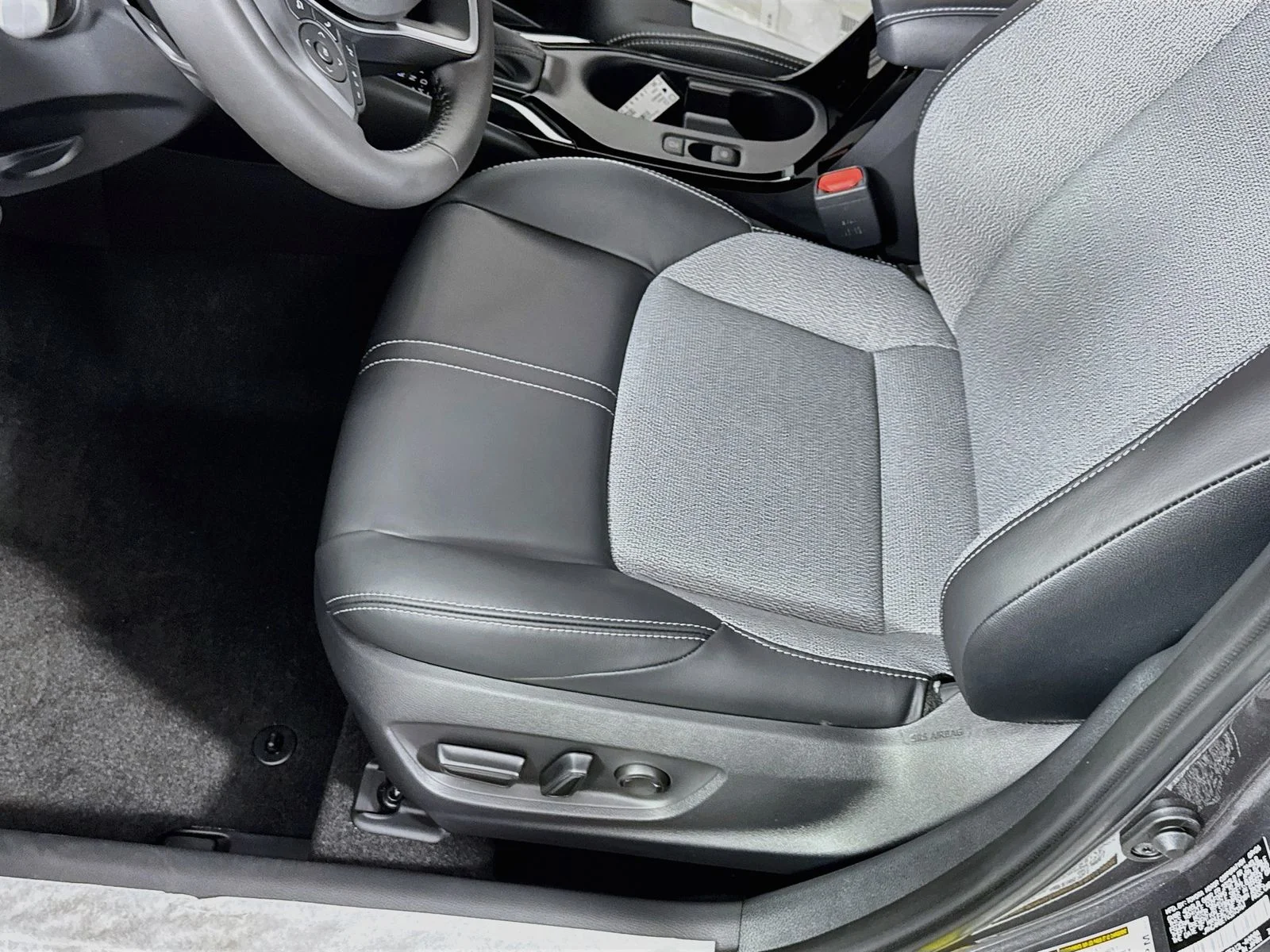 New 2027 Magnetic Gray Metallic with Black roof <sup>1</sup> Toyota  XSE image 16