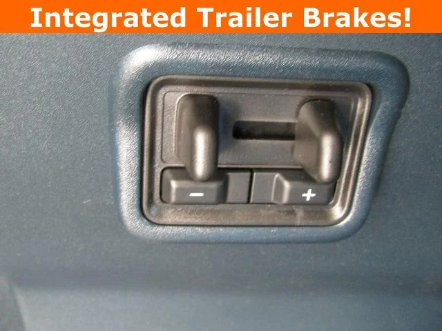 New 2026 Carbonized Gray Metallic Ford XLT image 38