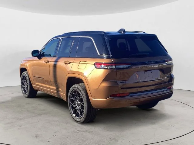 New 2027 Copper Jeep SUMMIT 4X4 image 3
