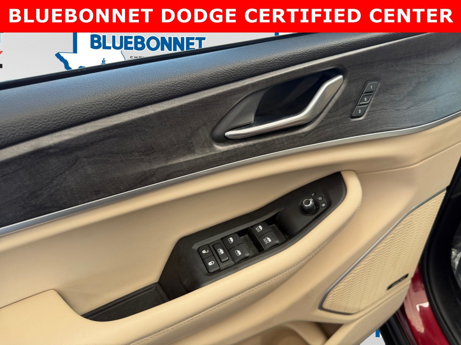 Certified Used 2021 Velvet Red Pearlcoat Jeep Limited image 10