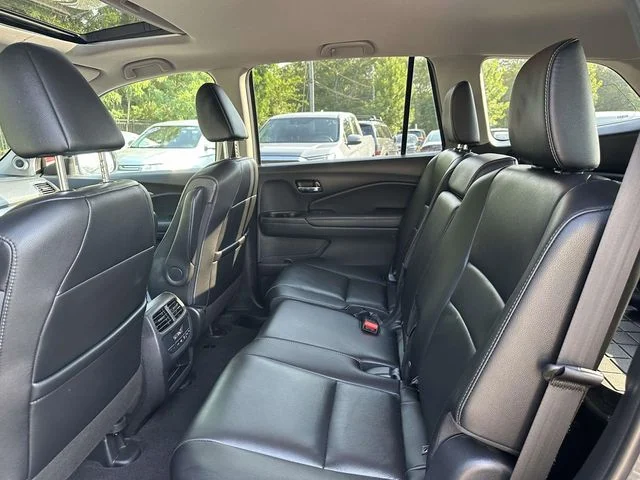Certified Used 2018 Modern Steel Metallic Honda EX-L image 11