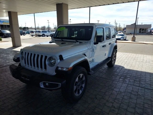 Used 2022 White Jeep Unlimited Sahara image 3