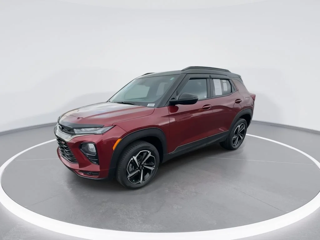 Used 2023 Red Chevrolet RS image 4