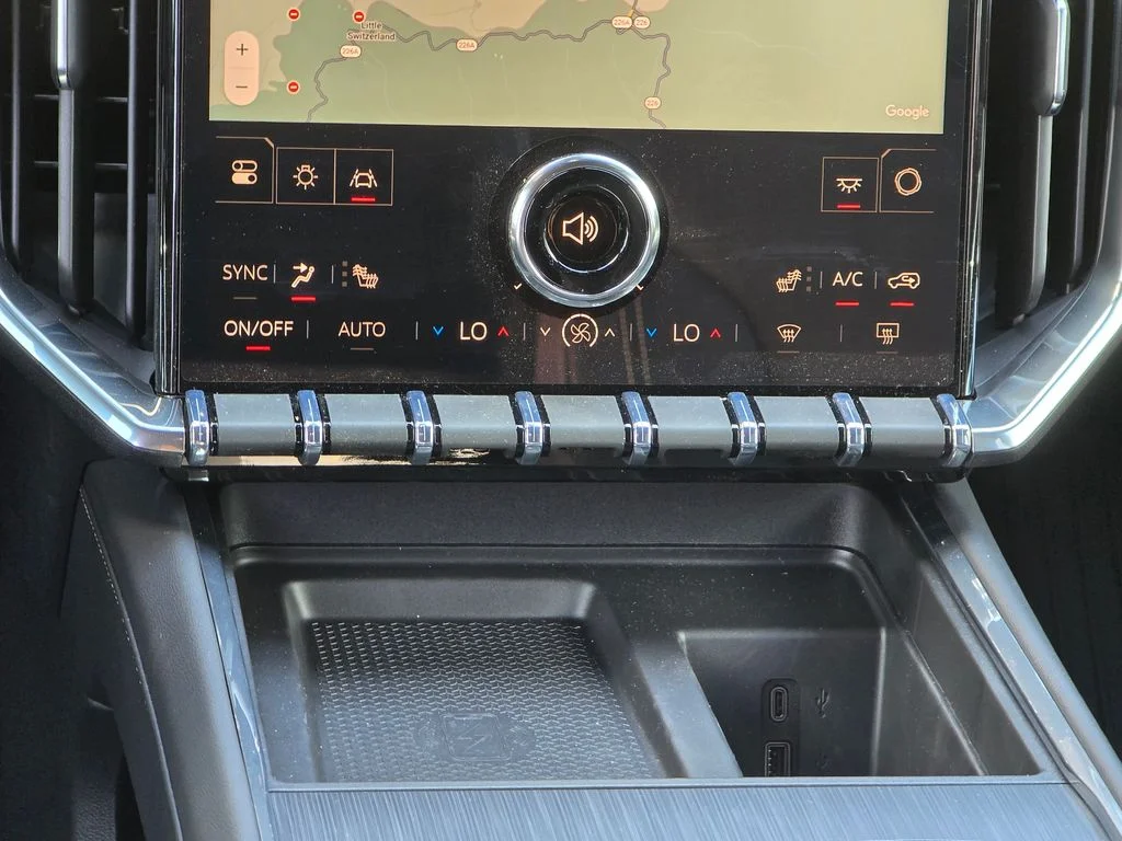 New 2026 White GMC Elevation image 32