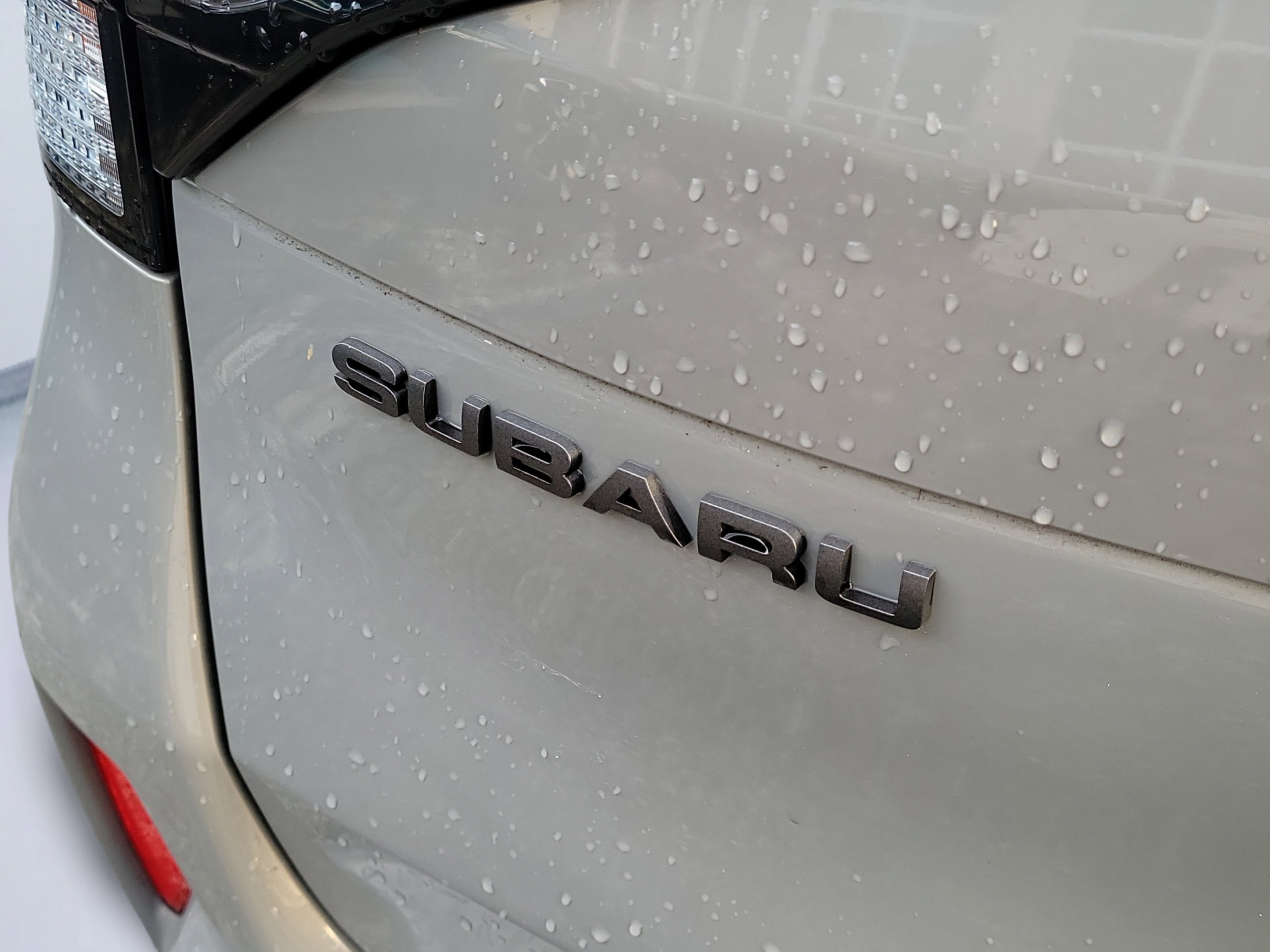 Used 2025 River Rock Pearl Subaru Touring image 5
