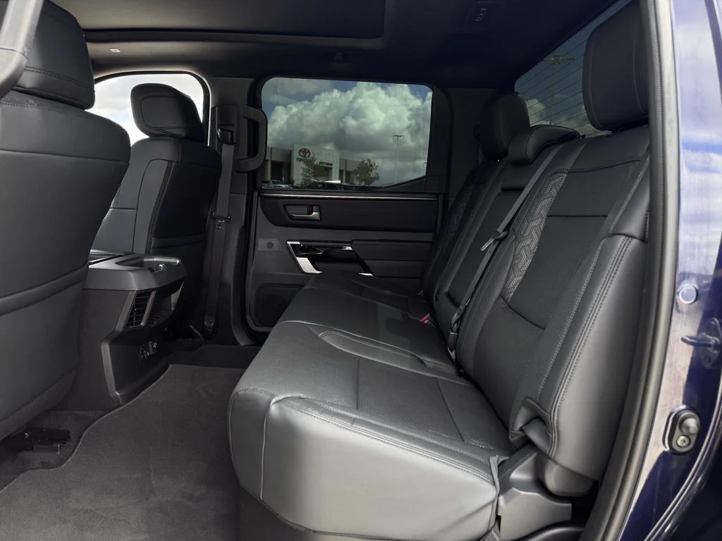 Used 2025  Toyota Limited image 31
