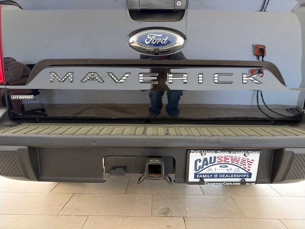 Used 2024 Shadow Black Ford Lariat image 31