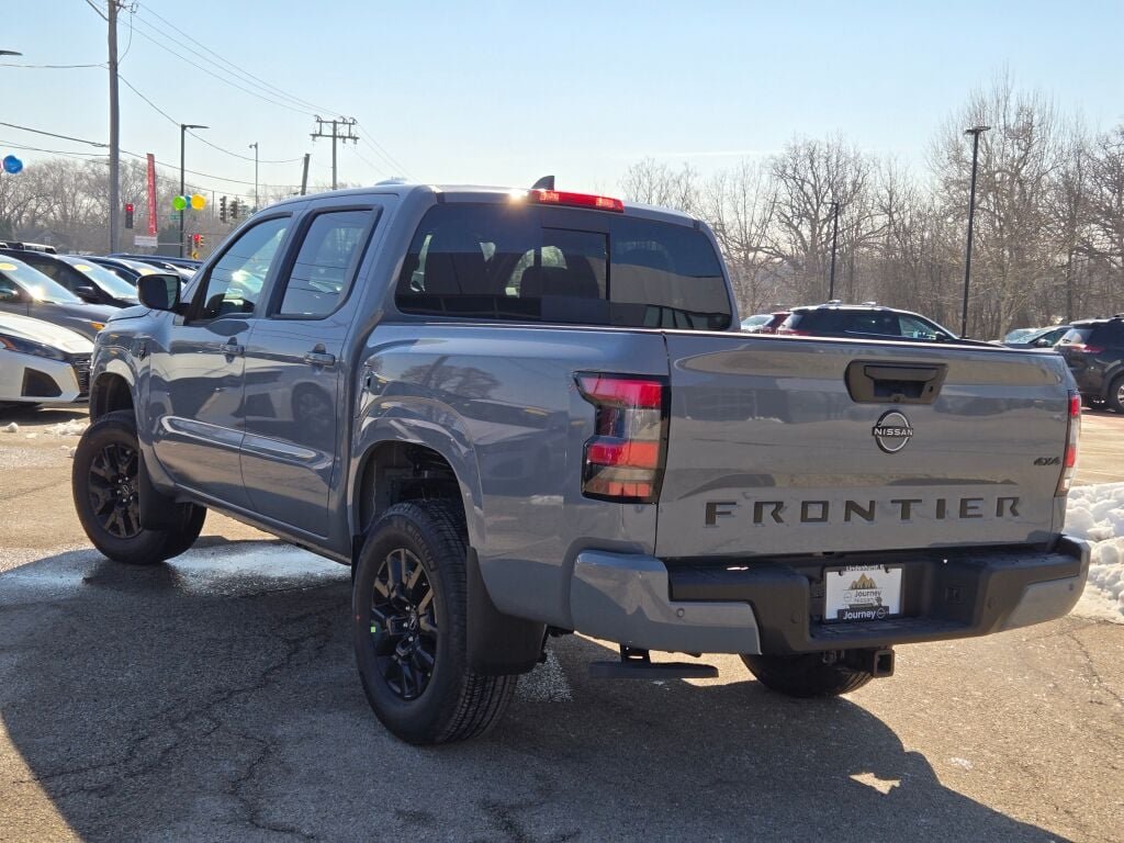 New 2026 Boulder Gray Pearl Nissan Crew Cab SV image 13