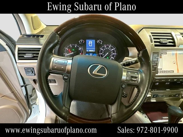 Used 2019 White Lexus 460 image 11