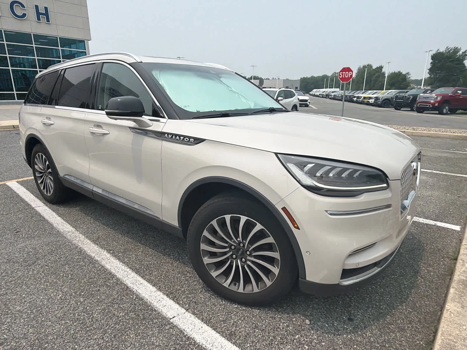 Certified Used 2023 Ceramic Pearl Lincoln Reserve image 4