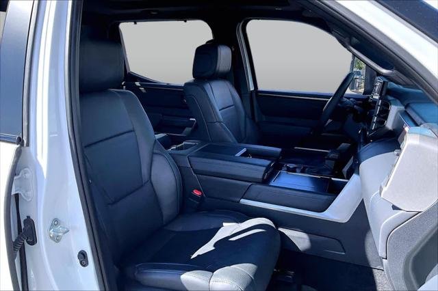 Certified Used 2026 WIND CHILL PEARL Toyota  image 8