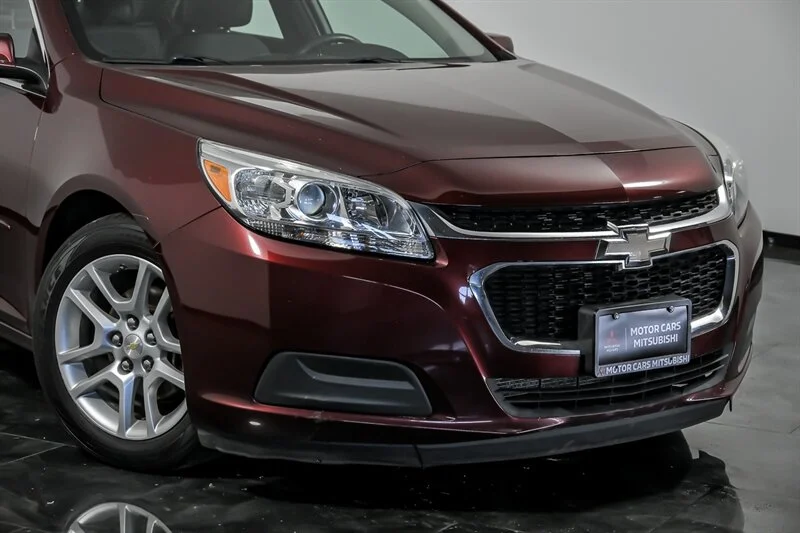 Used 2015 Chevrolet Malibu 1LT with VIN 1G11C5SL3FF246362 for sale in Aurora, IL