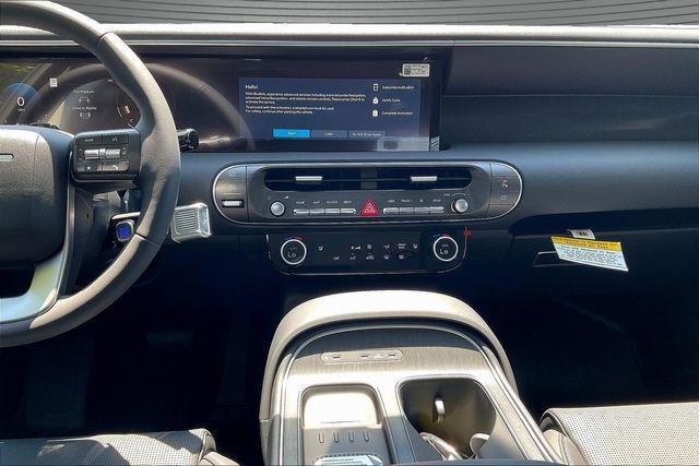 New 2027 Blue Hyundai SEL FWD image 6
