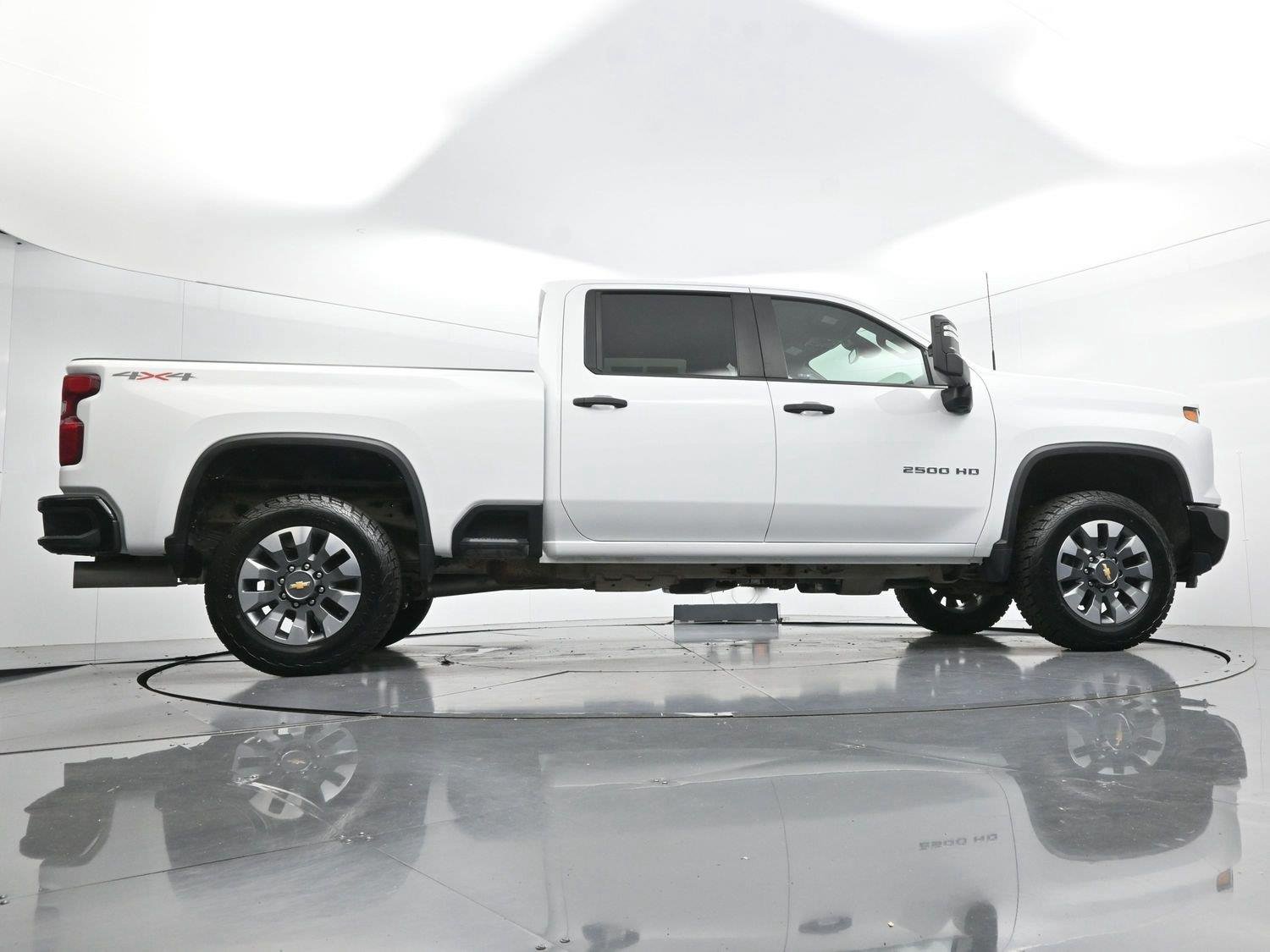 Used 2024 Summit White Chevrolet Custom image 48