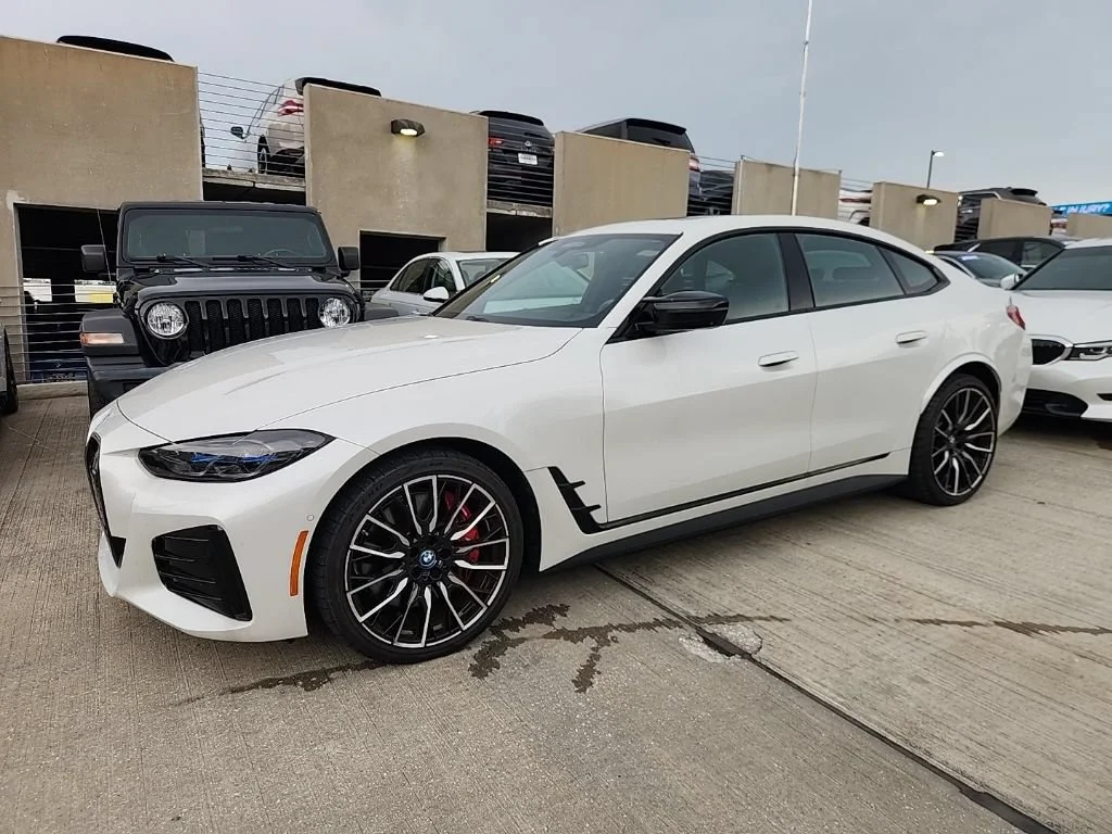 Certified Used 2023 Mineral White Metallic BMW M50 image 1