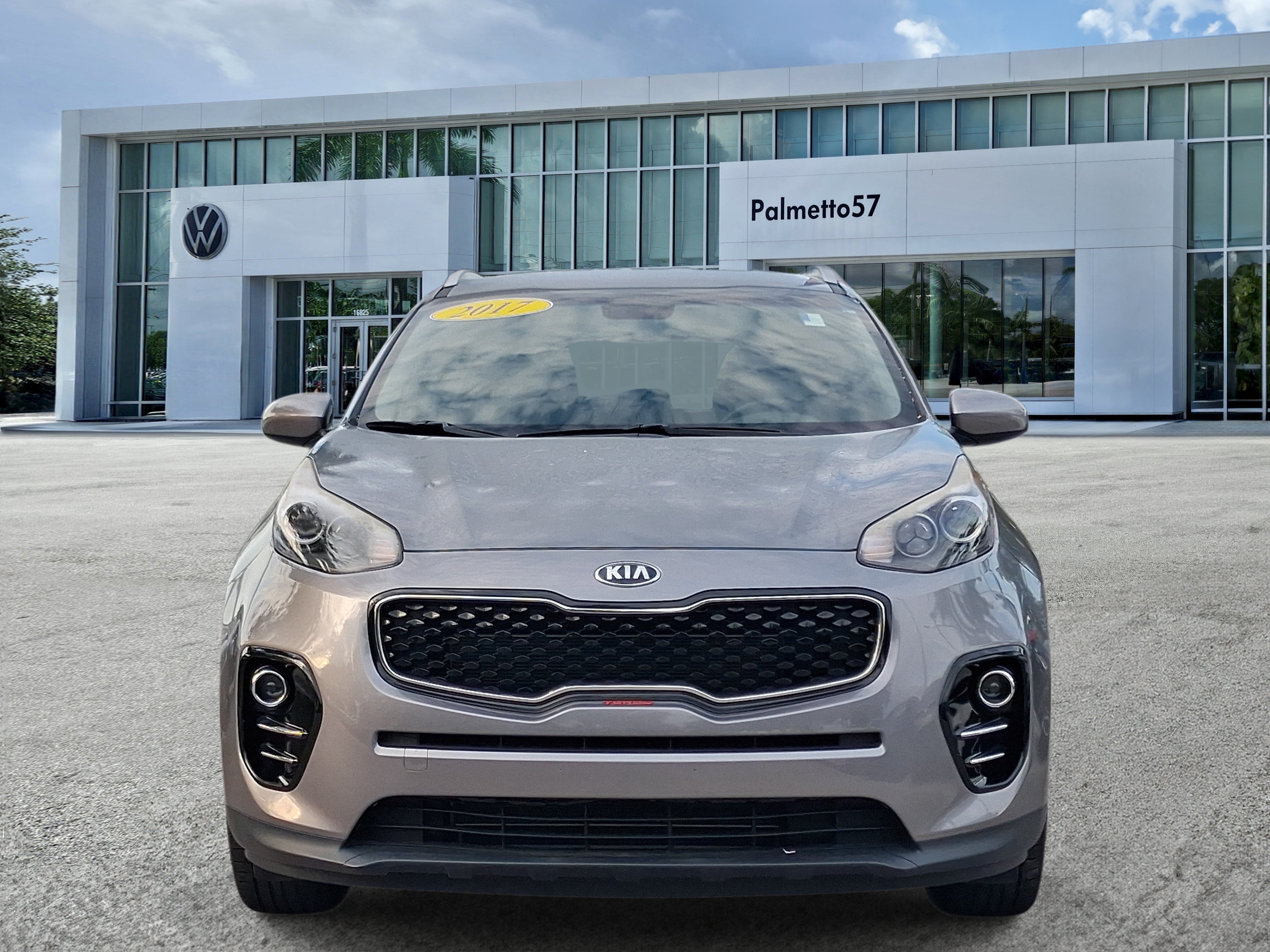 Used 2017 Kia Sportage EX with VIN KNDPN3AC6H7105607 for sale in Opa-locka, FL