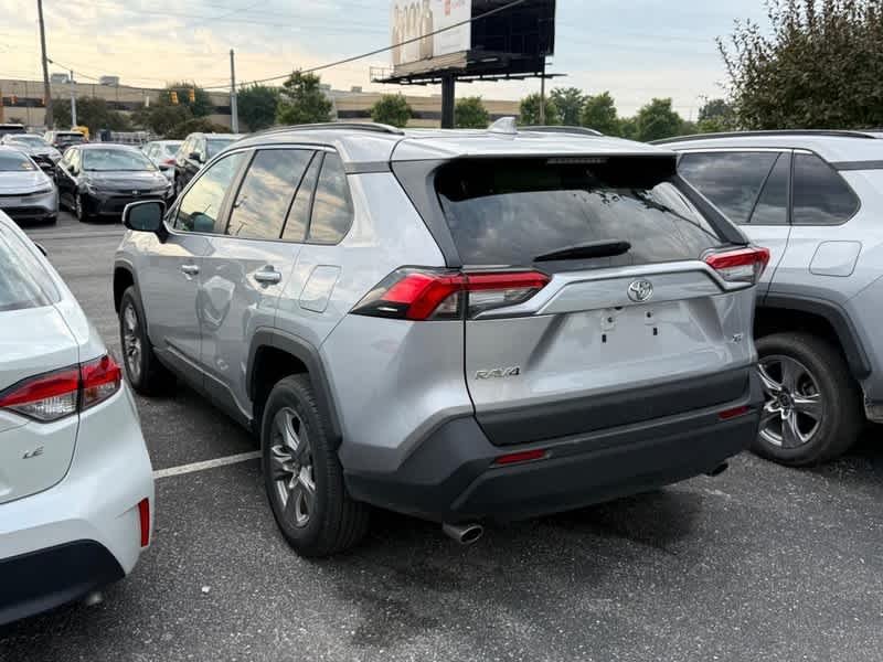 Used 2025 Silver Sky Metallic Toyota XLE image 3