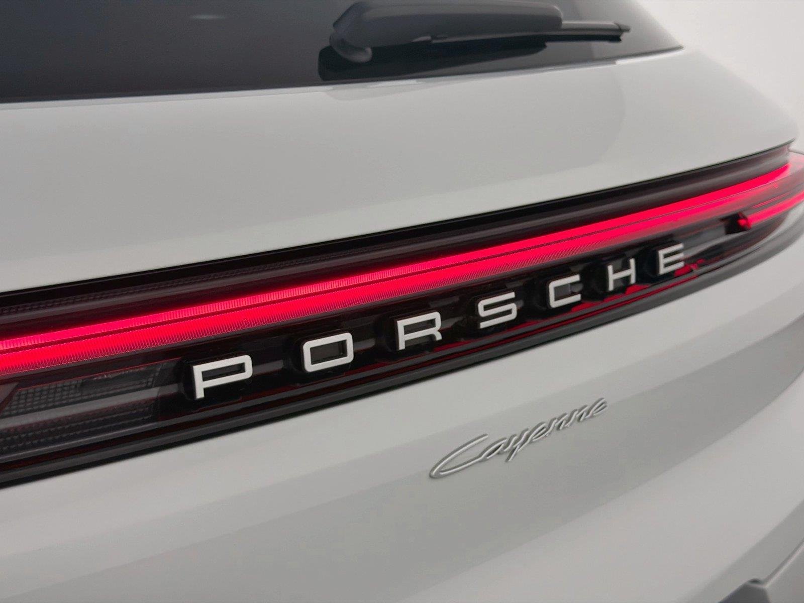 Certified Used 2026 Carrara White Metallic Porsche  image 17
