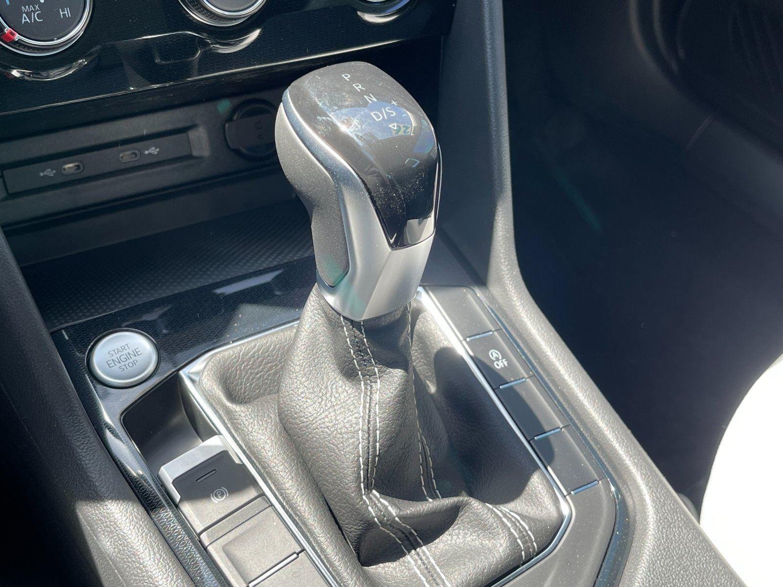 New 2026 Pure White Volkswagen S image 27