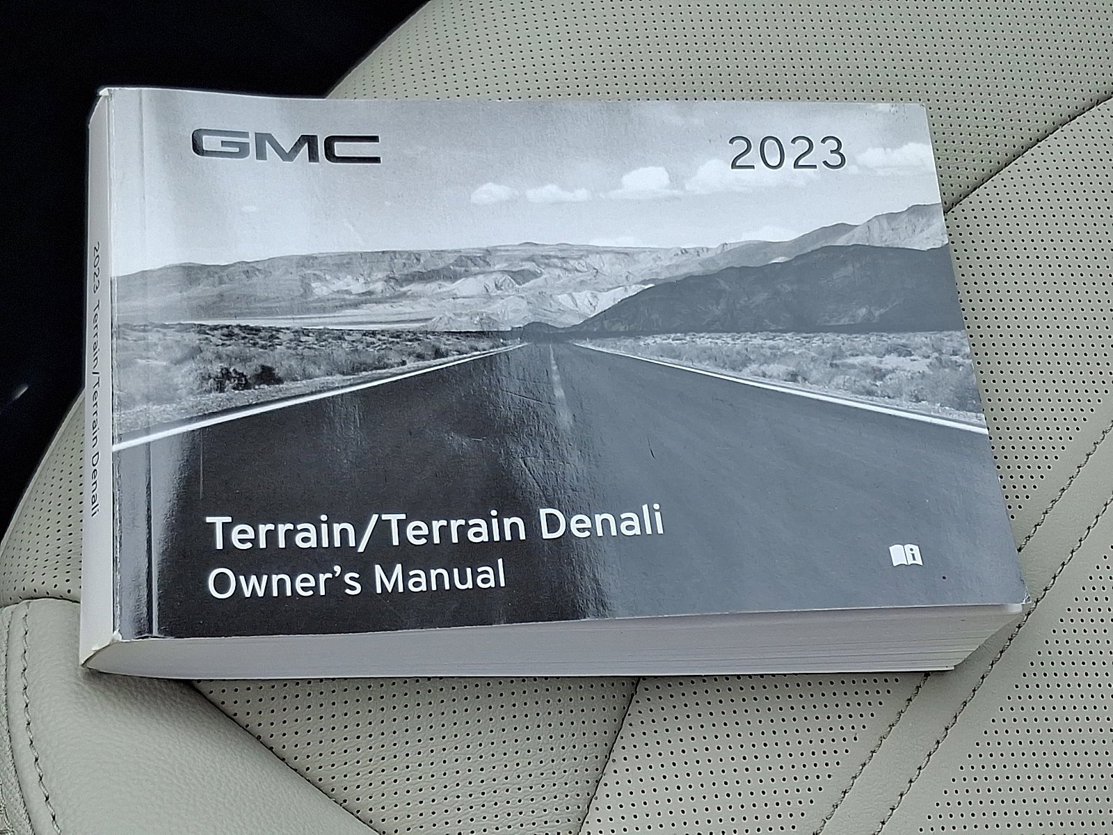 2023 GMC Terrain Denali - Photo 26