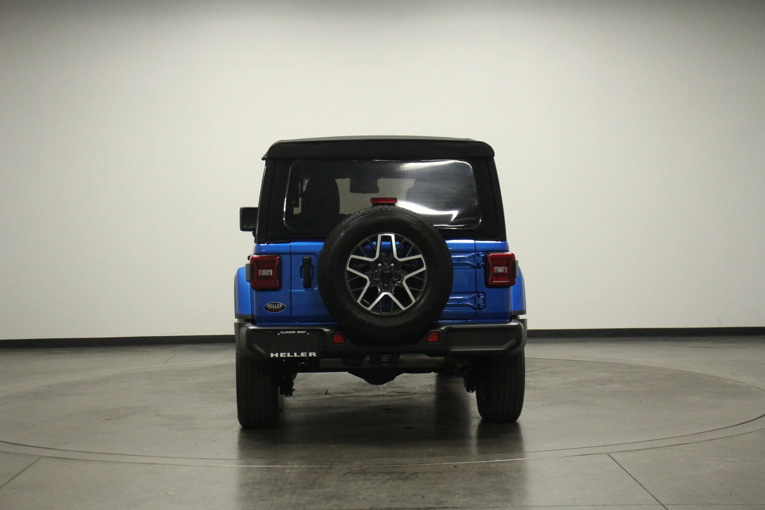 2024 Jeep Wrangler 4-Door Sahara - Photo 7
